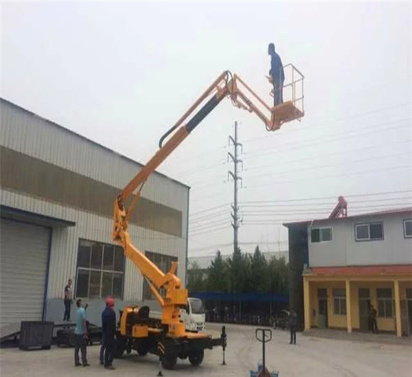 折（shé）臂式升降機 